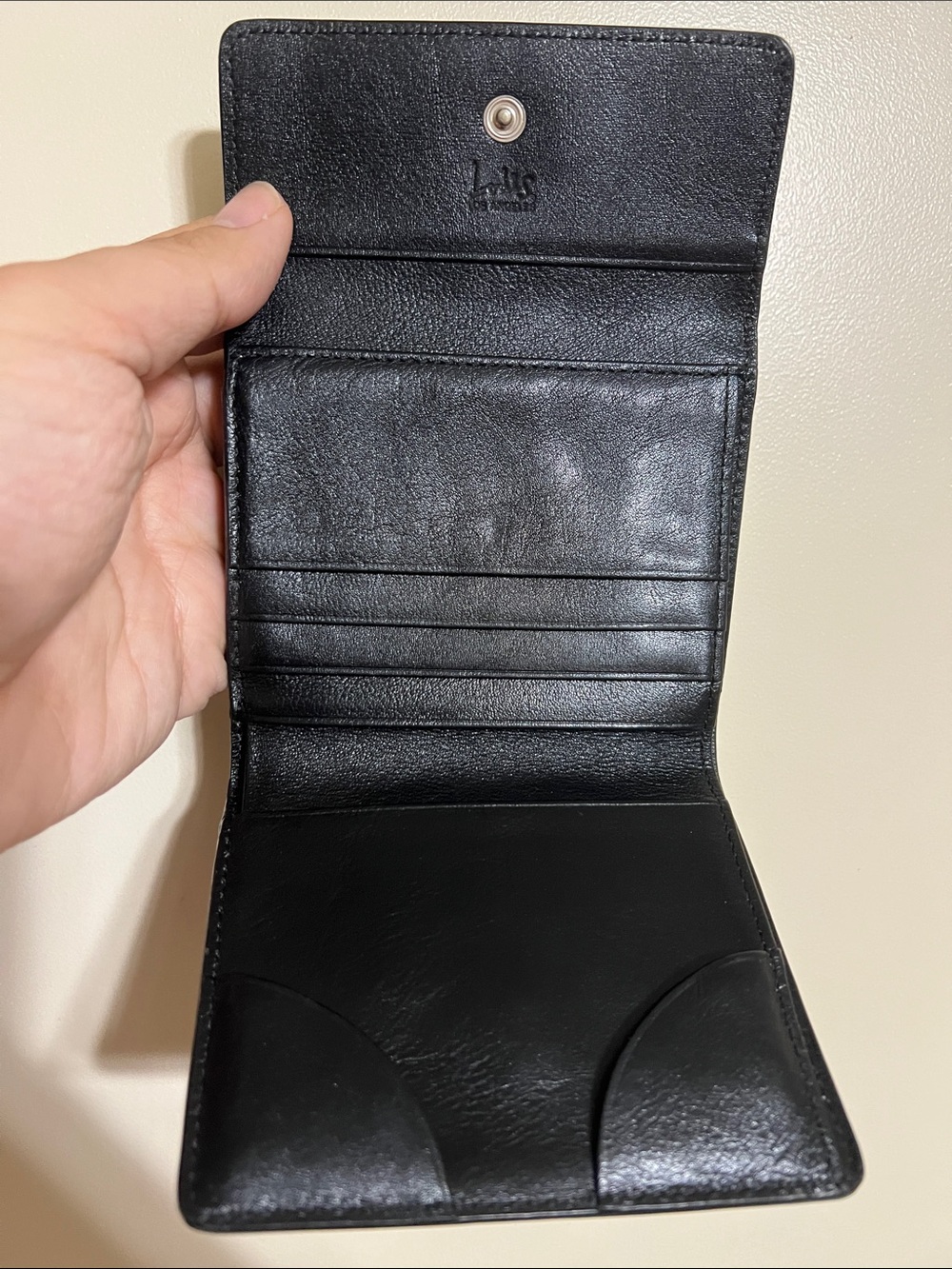Lodis Black Leather Compact Fold Wallet - Picture 4 of 10